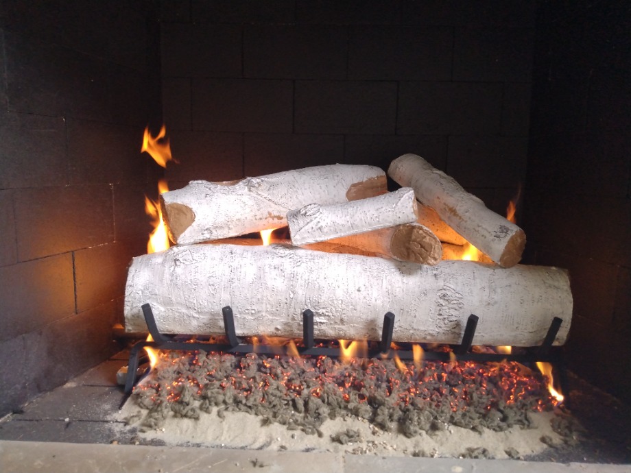 Gas Logs  Escatawpa, Mississippi  Fireplace Sales 